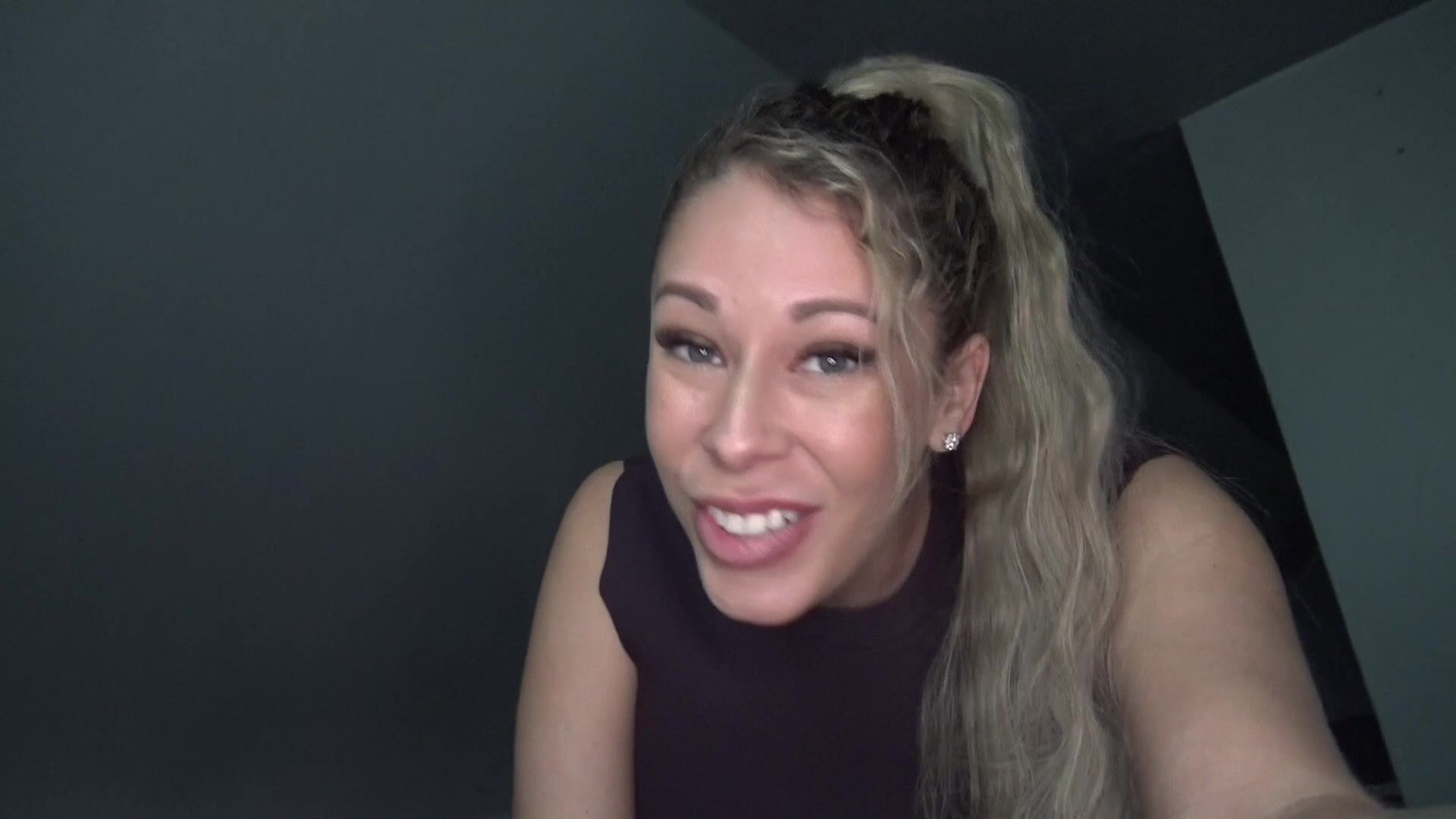 Hot Step Mom Wants To Make A Deal To Fuck Nikki Brooks Xvideos Com Hot Step Mom Wants To Make A Deal To Fuck Nikki Brooks Xvideos Com